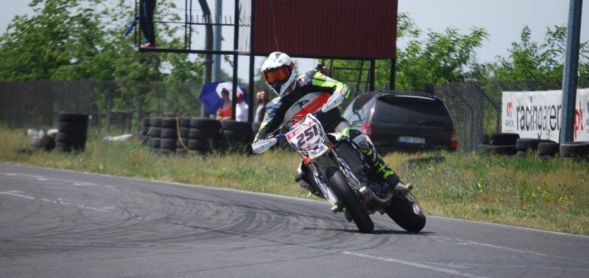 6 zawodników Wyczóła na Supermoto w Toruniu