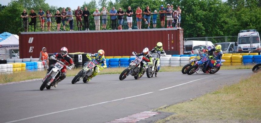 6 zawodników Wyczóła na Supermoto w Toruniu