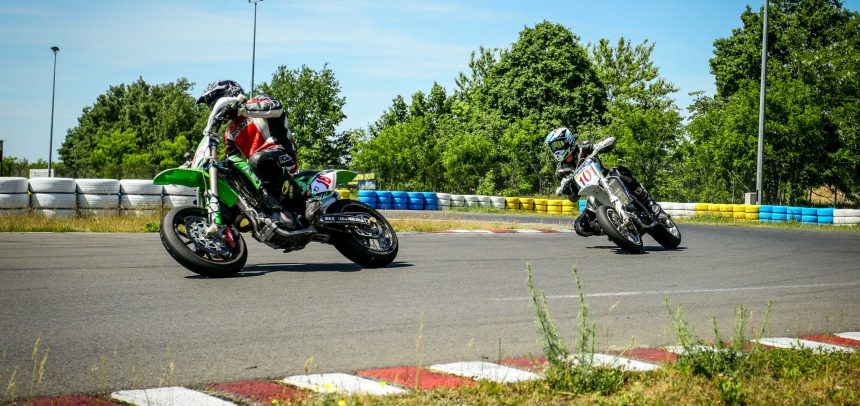 6 zawodników Wyczóła na Supermoto w Toruniu