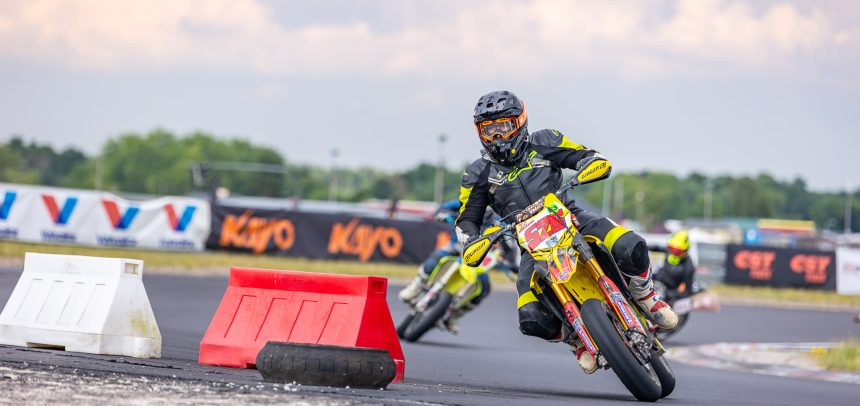 Supermoto w Słomczynie