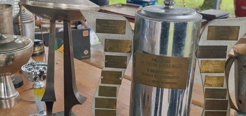 Relacja z akcji ,,Odświeżamy Trofea”!