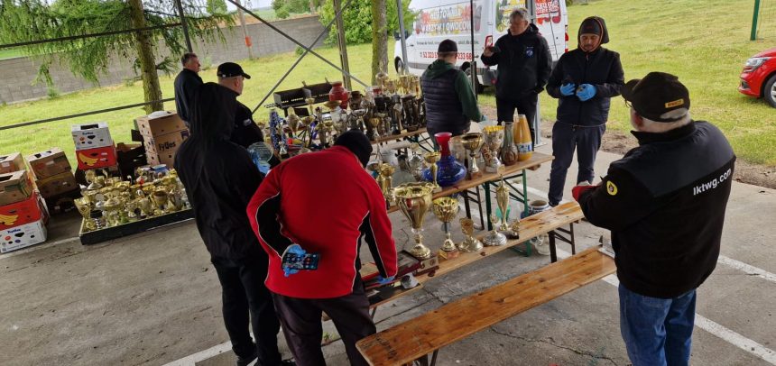 Relacja z akcji ,,Odświeżamy Trofea”!