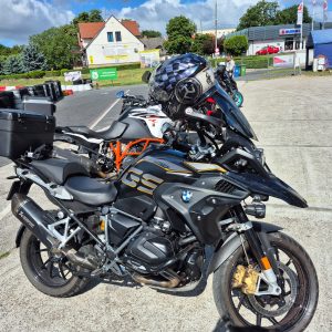 Relacja z 3 edycji Wakacyjnego Szkolenia Motocyklowego Relacja z 3 edycji Wakacyjnego Szkolenia Motocyklowego