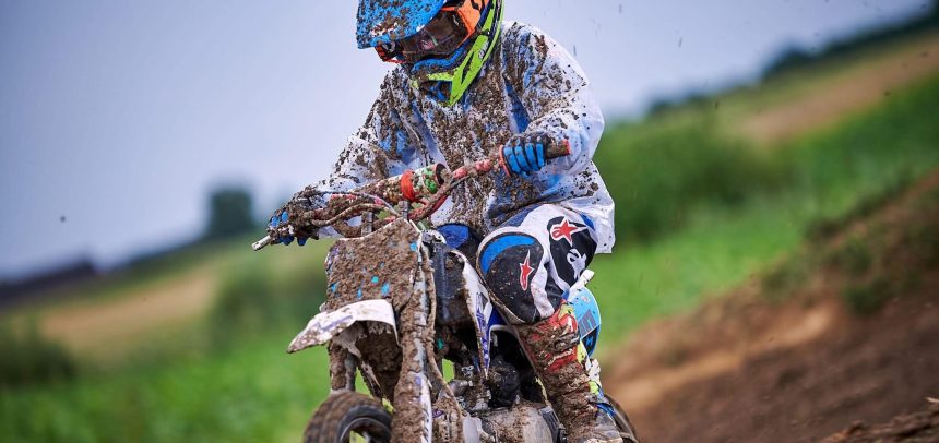 Messenger_creation_4BAF38BC-C5B6-4AFE-9A08-1B1F280CA28C Pitbike w Wierzchucinie Królewskim